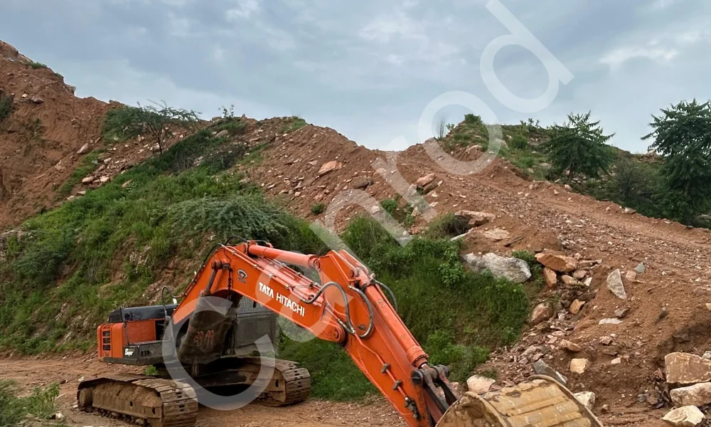 Tata Hitachi EX215LCQ Excavator
