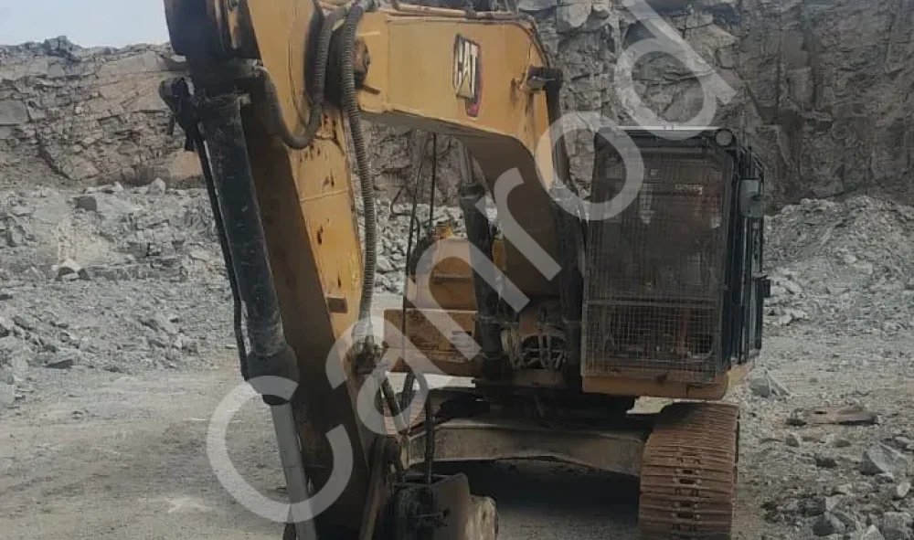 Caterpillar 320D2 Excavator