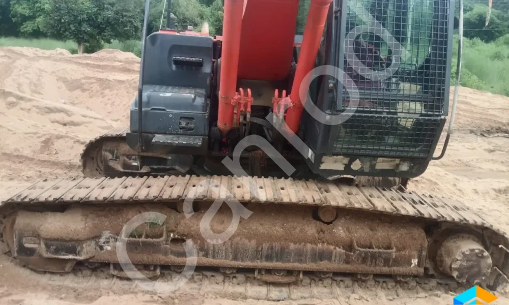 Tata Hitachi ZAXIS220LC Excavator