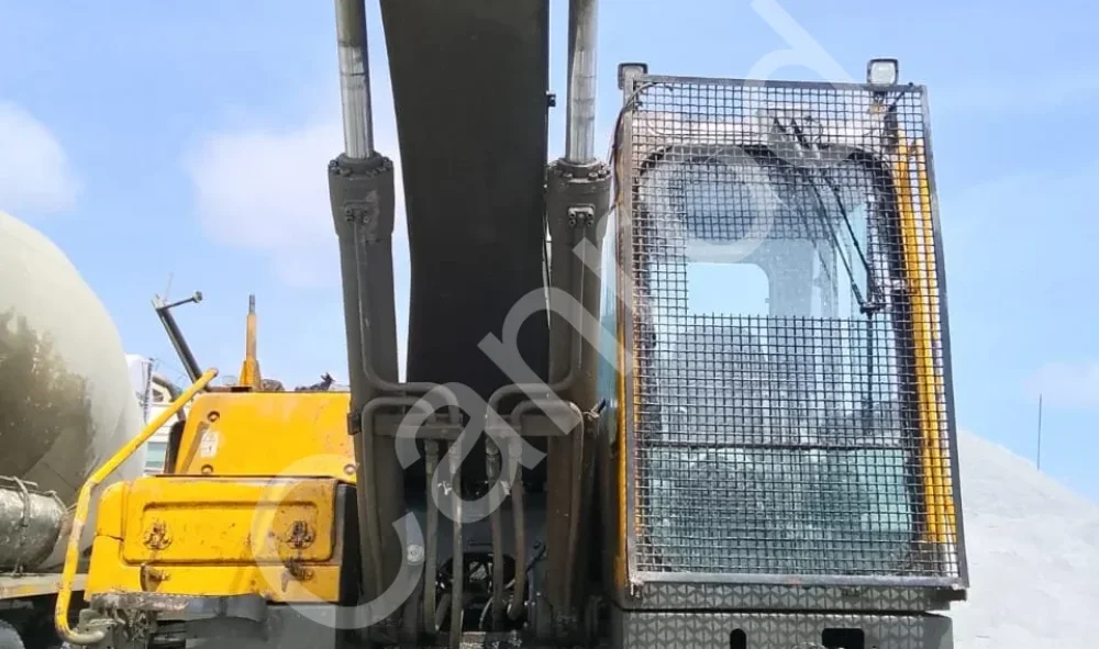 Volvo EC210 Excavator