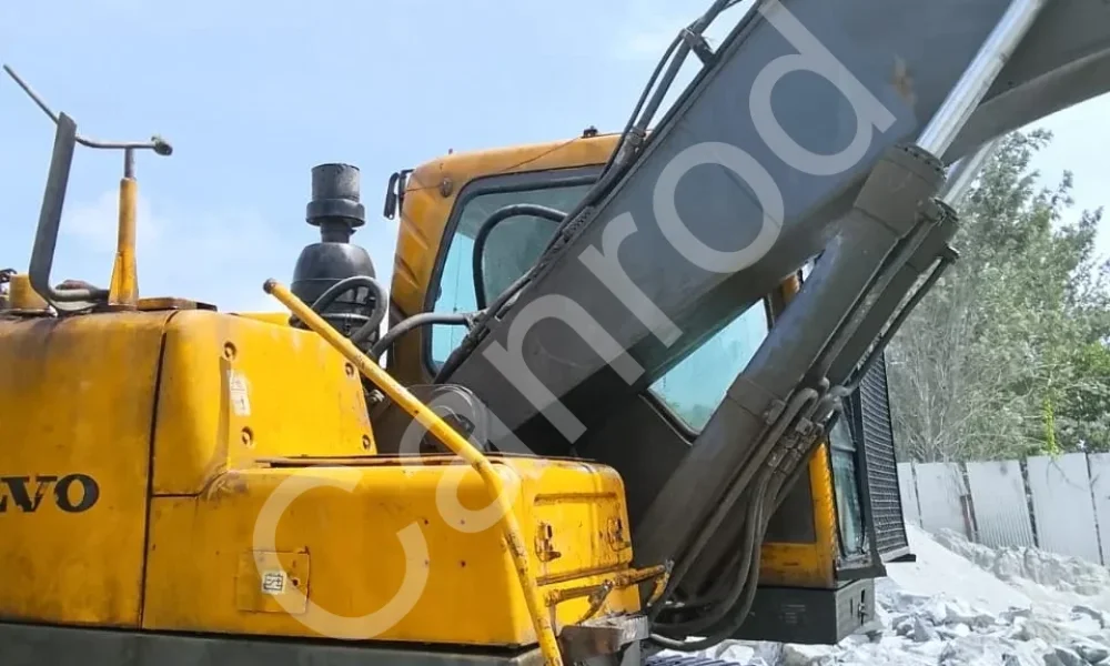 Volvo EC210 Excavator