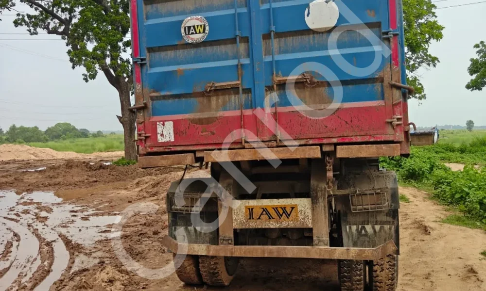 Ashok Leyland 5525 AVTR Tip Trailer