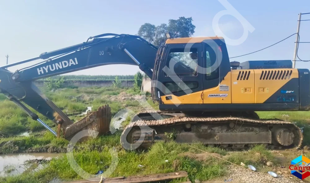 Hyundai R215L Excavator