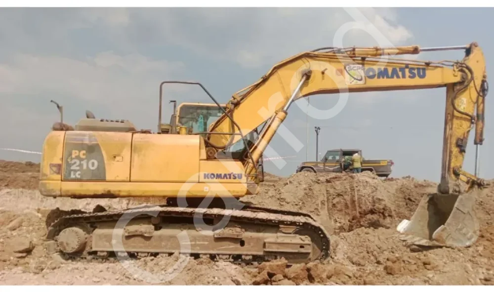 Komatsu PC210 LC Excavator