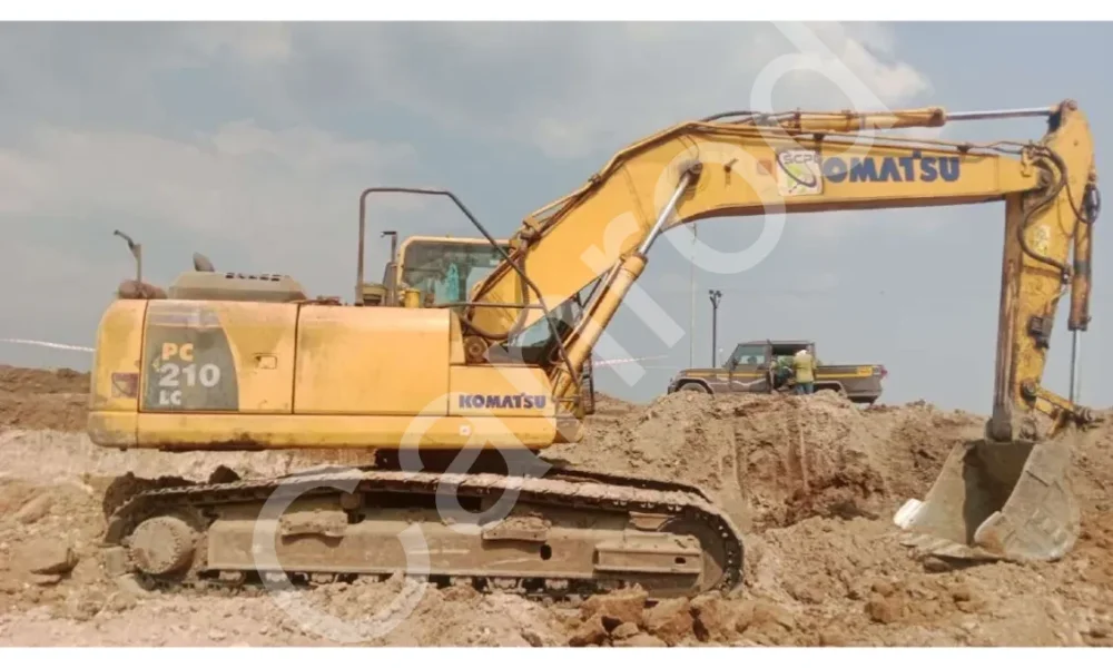Komatsu PC210 LC Excavator