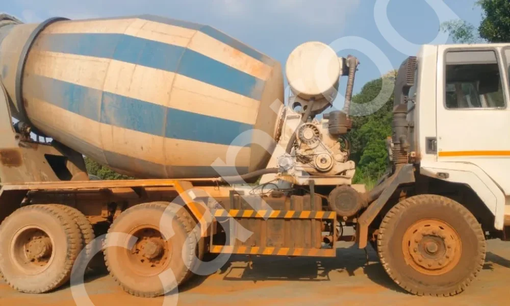 Ashok Leyland 2518 Transit Mixer